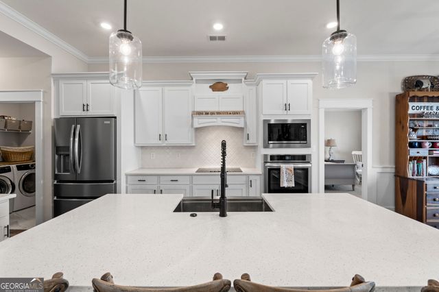 611 Jeffery Thomas Drive, Bonaire, GA 31005