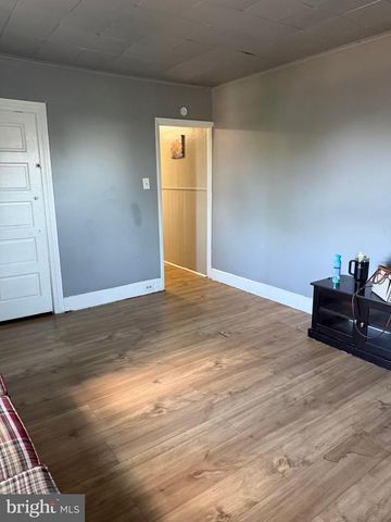 2572 LEXINGTON ST, Harrisburg, PA 17110