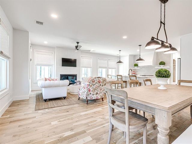 70 Hill Street, Carlton Landing, OK 74432