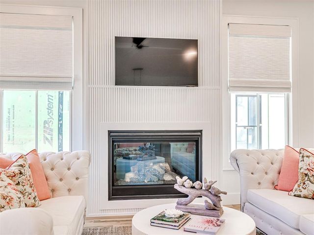 70 Hill Street, Carlton Landing, OK 74432