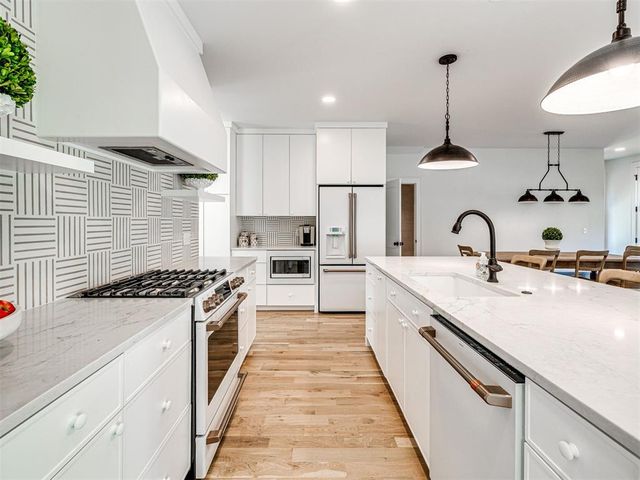 70 Hill Street, Carlton Landing, OK 74432