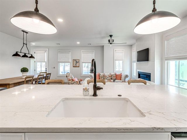 70 Hill Street, Carlton Landing, OK 74432