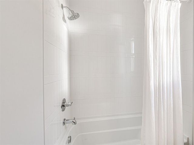 70 Hill Street, Carlton Landing, OK 74432