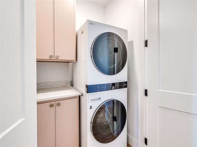 70 Hill Street, Carlton Landing, OK 74432