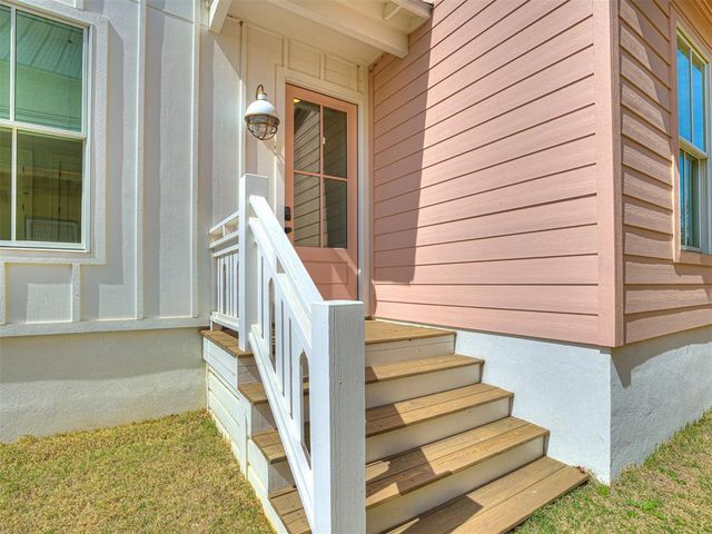 70 Hill Street, Carlton Landing, OK 74432