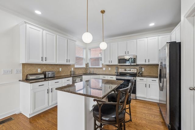 1064 Riverwood Village, Hermitage, TN 37076