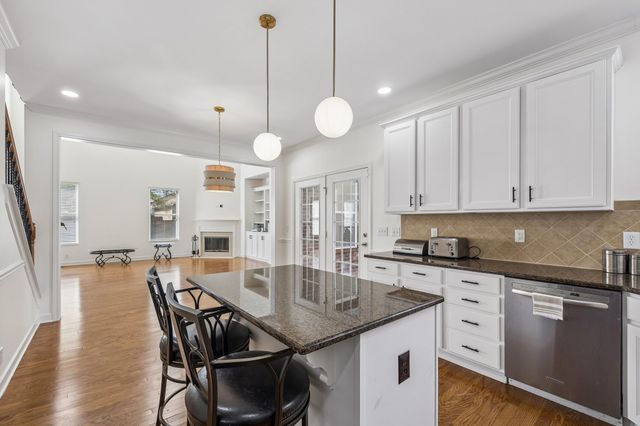 1064 Riverwood Village, Hermitage, TN 37076