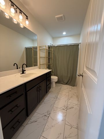 1064 Riverwood Village, Hermitage, TN 37076