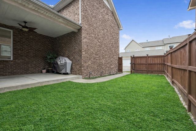 1064 Riverwood Village, Hermitage, TN 37076