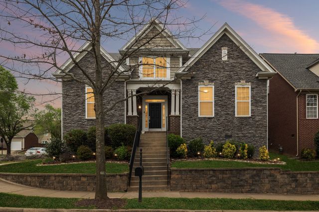 1064 Riverwood Village, Hermitage, TN 37076