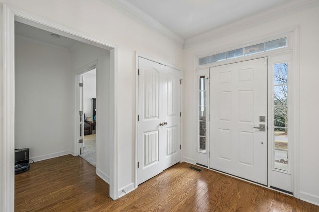 1064 Riverwood Village, Hermitage, TN 37076