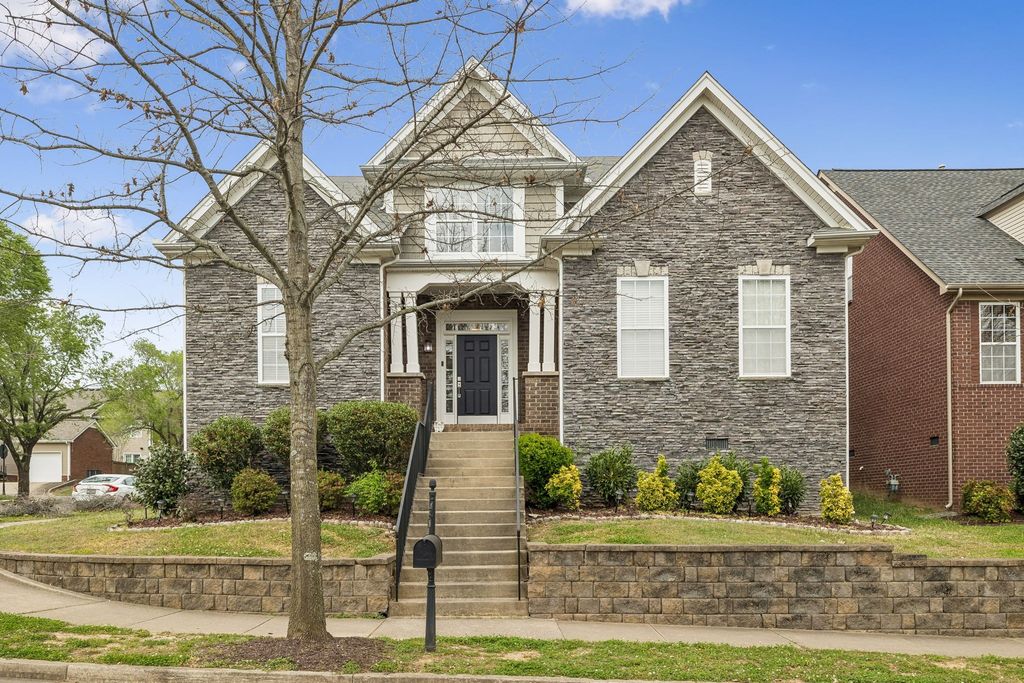 1064 Riverwood Village, Hermitage, TN 37076