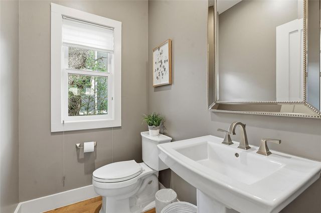 901 Theresa Ave, Austin, TX 78703