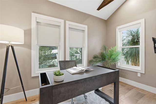 901 Theresa Ave, Austin, TX 78703