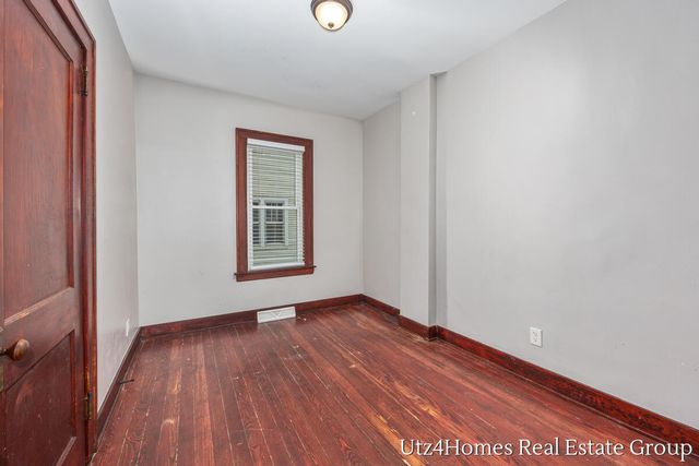 1130 Sibley Street NW, Grand Rapids, MI 49504