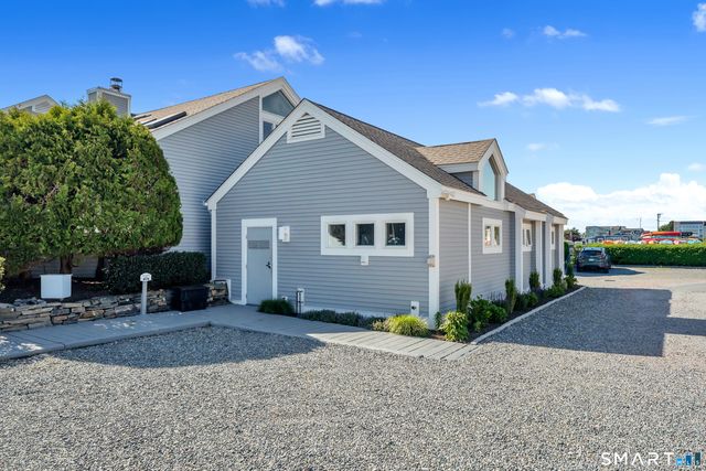 4 Northwest Street B3, Stonington, CT 06378