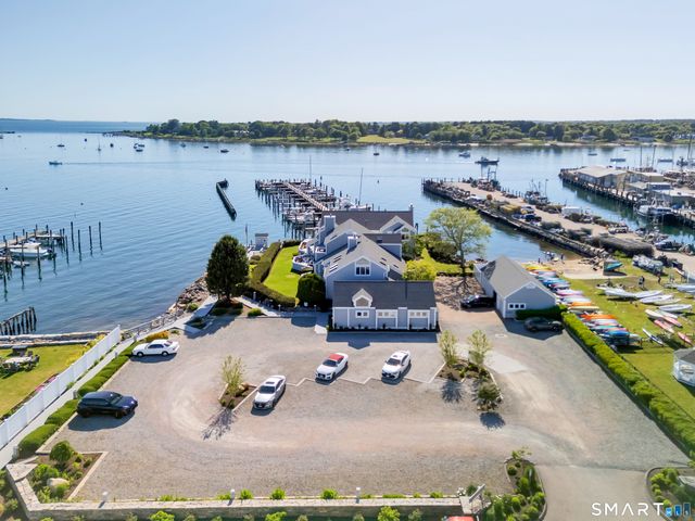 4 Northwest Street B3, Stonington, CT 06378