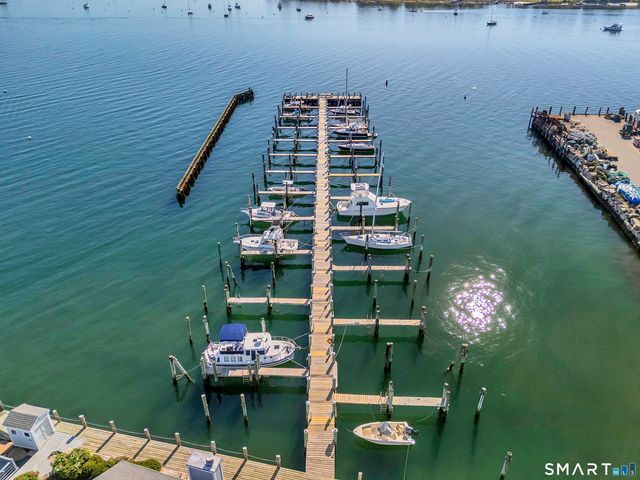 4 Northwest Street B3, Stonington, CT 06378