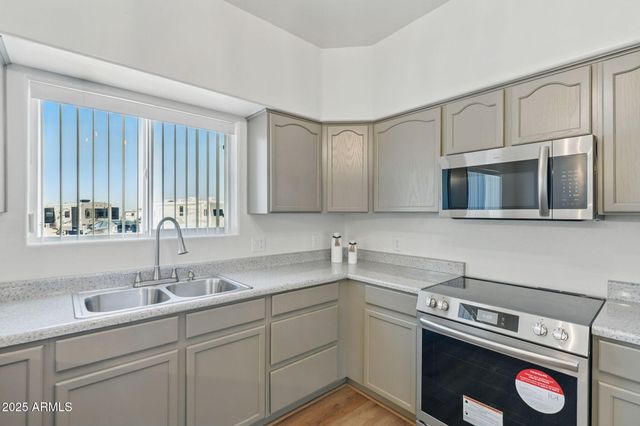 231 S CLUBHOUSE Lane, Sierra Vista, AZ 85635