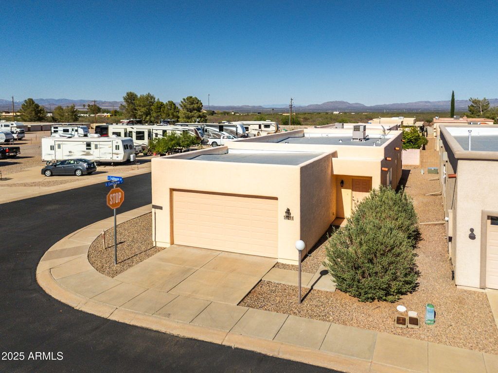 231 S CLUBHOUSE Lane, Sierra Vista, AZ 85635