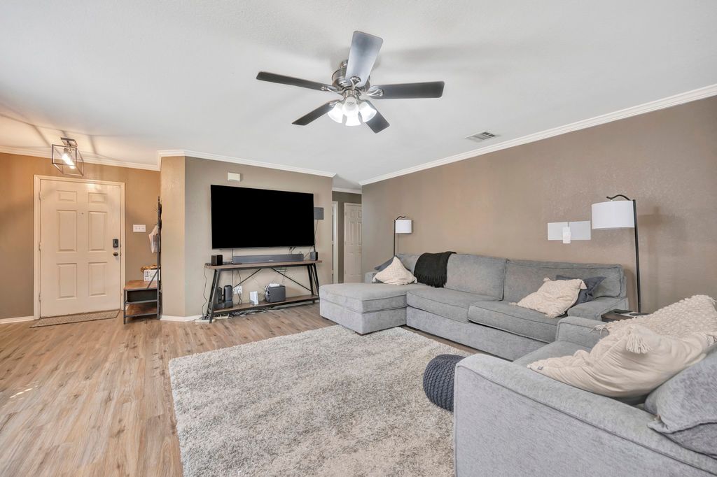 10860 Braemoor Drive, Fort Worth, TX 76052 — photo 5