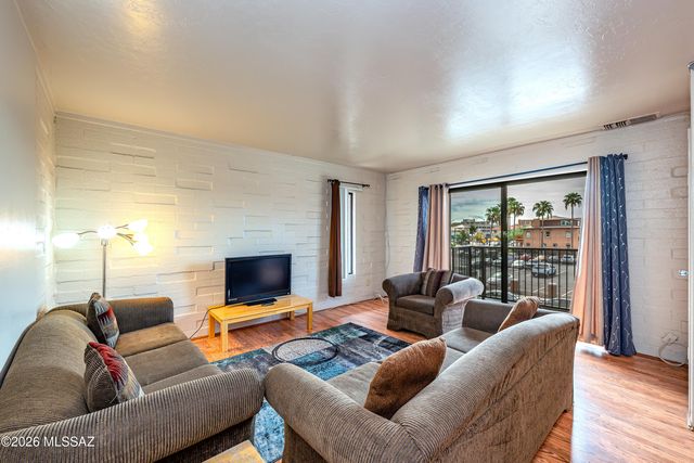 911 N Euclid Ave Unit 207, Tucson, AZ 85719
