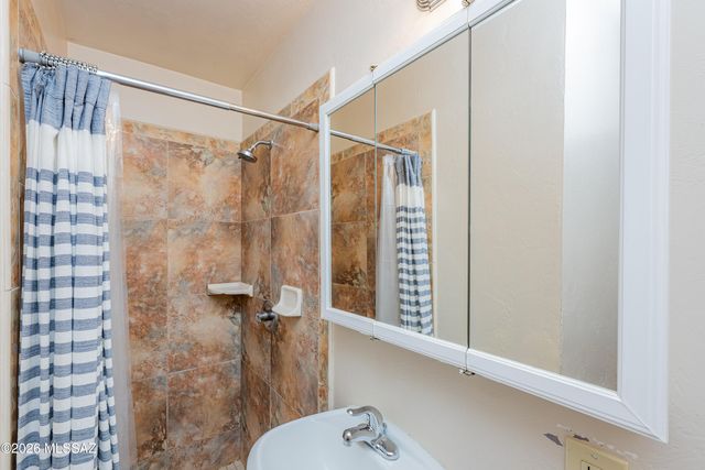 911 N Euclid Ave Unit 207, Tucson, AZ 85719