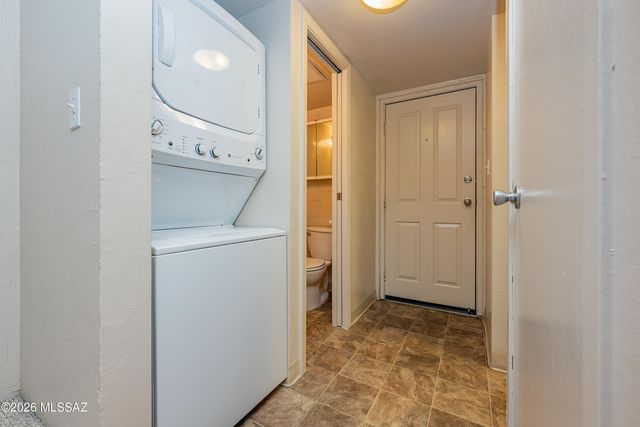 911 N Euclid Ave Unit 207, Tucson, AZ 85719