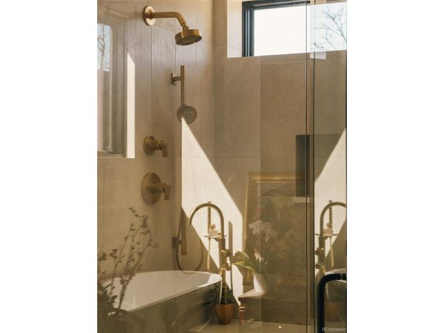 1130 S Cook St, Denver, CO 80210