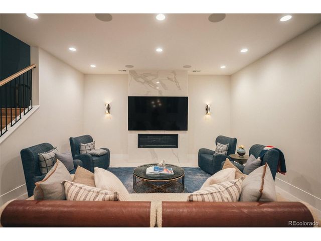 1130 S Cook St, Denver, CO 80210