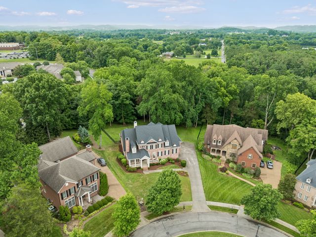 664 Ayrshire Cir, Franklin, TN 37064