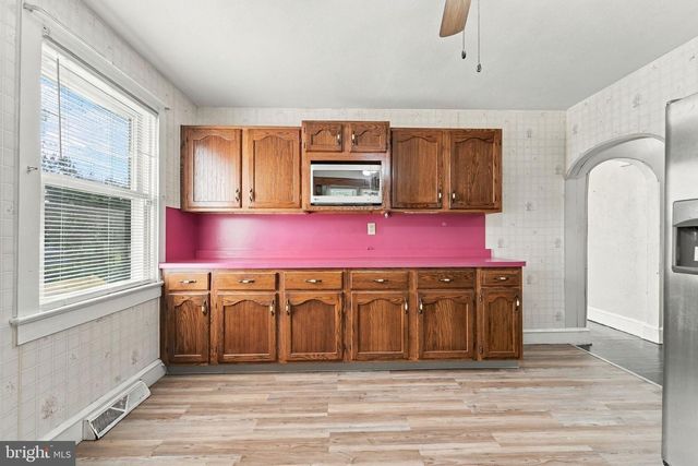 741 S EAST AVE, Vineland, NJ 08360