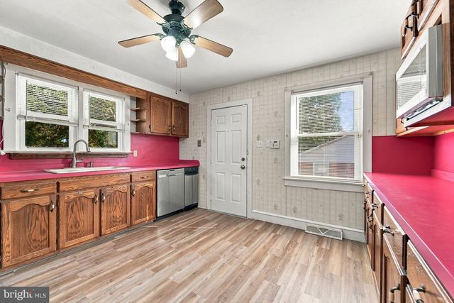 741 S EAST AVE, Vineland, NJ 08360
