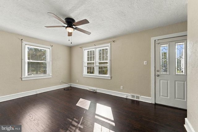 741 S EAST AVE, Vineland, NJ 08360