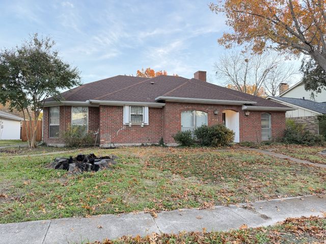 318 Doral Place, Garland, TX 75043