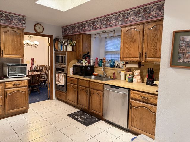 318 Doral Place, Garland, TX 75043