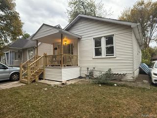 6107 Auburn, Detroit, MI 48228