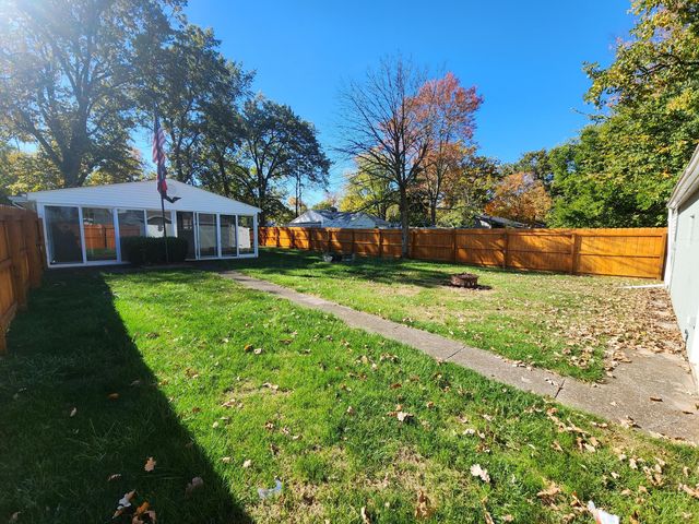 2485 Lois Drive, Grove City, OH 43123