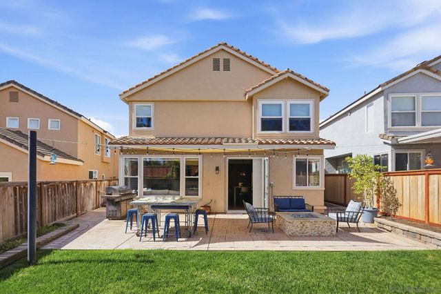 2471 Bear Rock Glen, Escondido, CA 92026