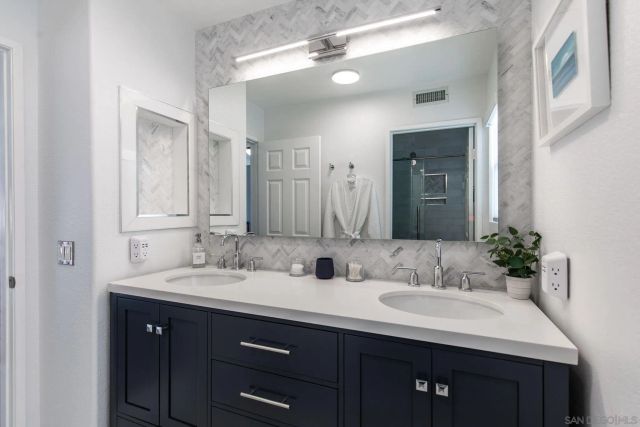 2471 Bear Rock Glen, Escondido, CA 92026