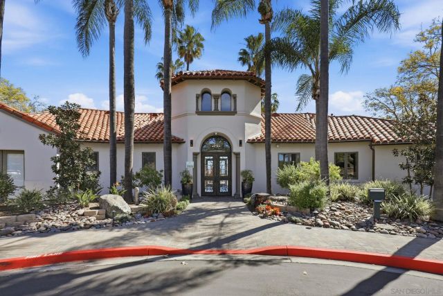 2471 Bear Rock Glen, Escondido, CA 92026