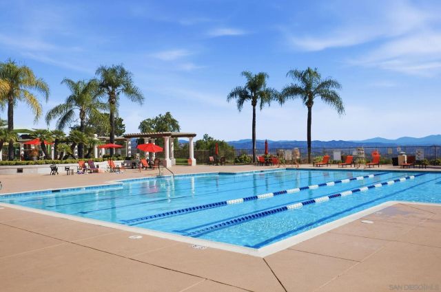 2471 Bear Rock Glen, Escondido, CA 92026