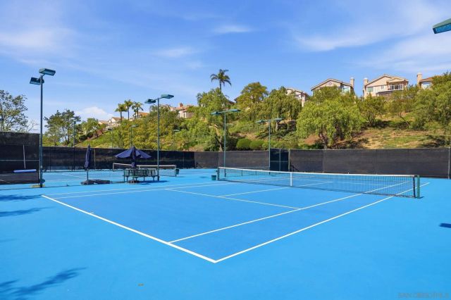 2471 Bear Rock Glen, Escondido, CA 92026