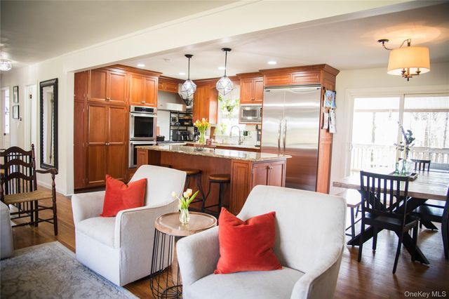 13 Thomas Avenue, Liberty, NY 12754