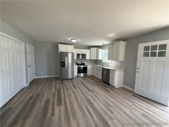 202 E Walnut Street, Crothersville, IN 47229