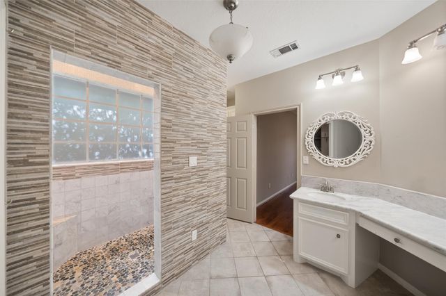 118 Wick Willow Drive, Montgomery, TX 77356
