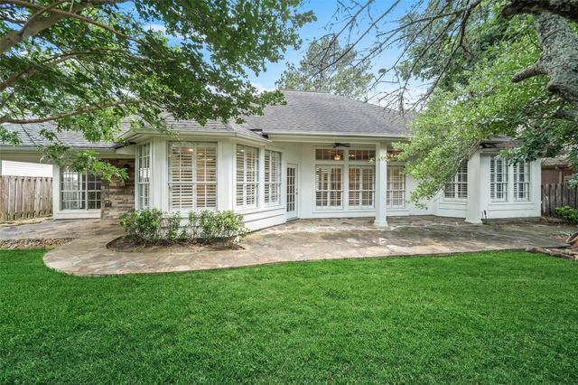 118 Wick Willow Drive, Montgomery, TX 77356