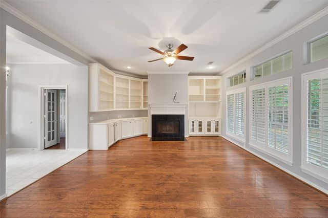 118 Wick Willow Drive, Montgomery, TX 77356