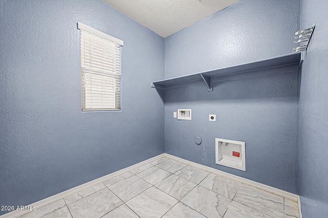 18521 W TURQUOISE Avenue, Waddell, AZ 85355