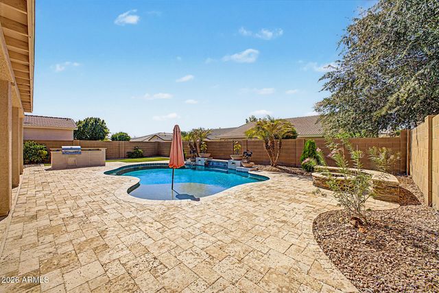 18521 W TURQUOISE Avenue, Waddell, AZ 85355